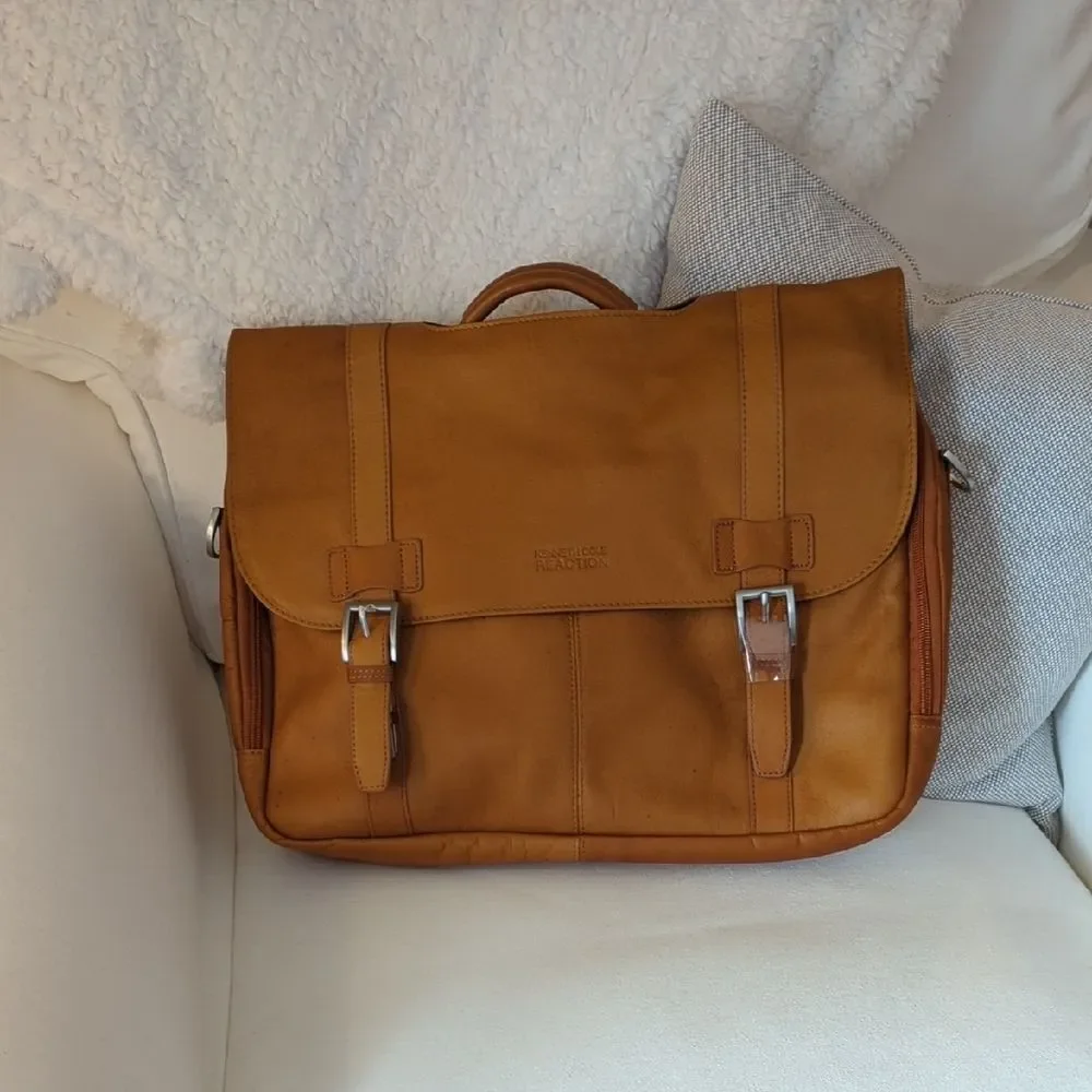 Kenneth Cole Reaction Brown Cognac Leather Messenger Bag